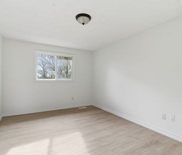 For Lease - 51 Koch Drive, Guelph, Ontario - Photo 5