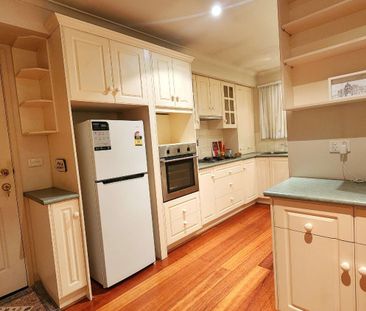 Cranbourne North - Photo 6