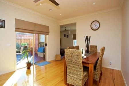 ** UNDER APPLICATION** Spacious Family Living in Kurunjang – $480 per week - Photo 2