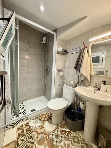 Apartamento de alquiler en Calle Tres Peces, Embajadores - Lavapiés - Photo 2