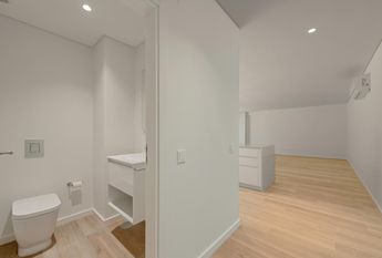 2 Bedroom Apartment with garden, Miraflores, Oeiras