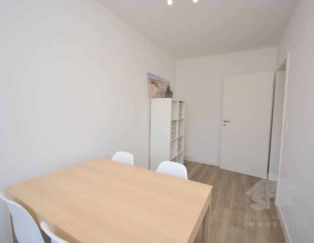 WG Zimmer in Elmshorn in 2 er WG STUDENTEN BUTZEN ab 01.04.2026 frei - Foto 1