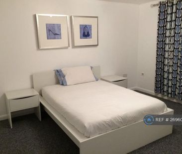 1 bedroom in a house share to rent - Photo 3