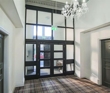 The Old Conservative Club, Irwell Terrace, Bacup - Photo 5