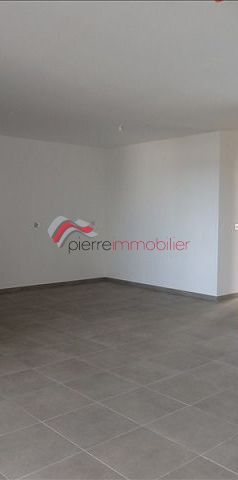 Location Appartement 3 pièces 71m² ST PIERRE 97410 - Photo 1