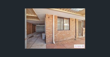 Charming Noranda Villa - Photo 3