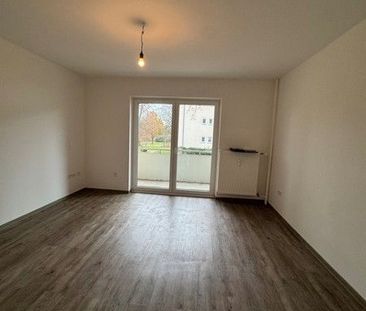 Frisch saniert! Tolle 1-Zimmer-Wohnung für Ihr individuelles Wohner... - Foto 1