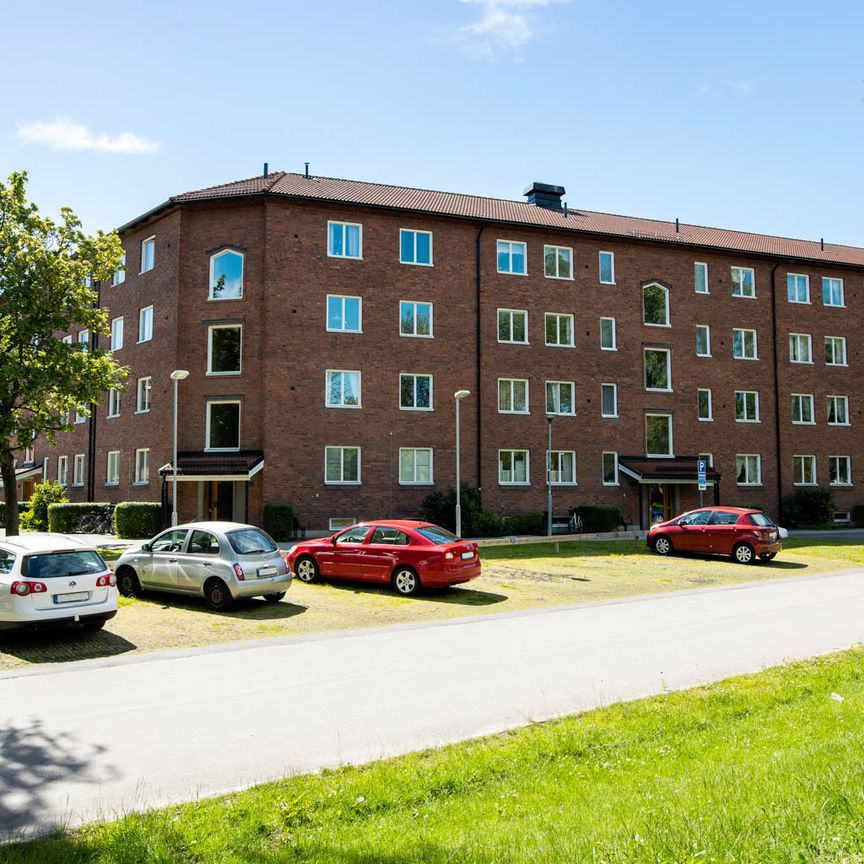 Ljuragatan 101 - Photo 1