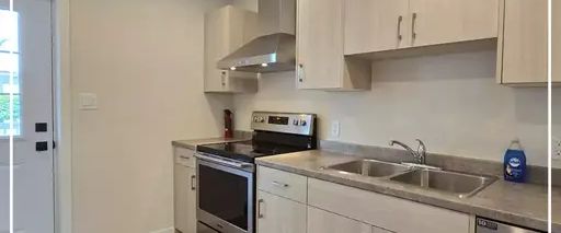 Cozy Living in Tillsonburg!! | 12 Harvey Street, Tillsonburg - Photo 1