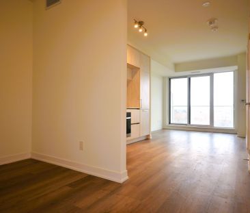 For Lease - 6 DAVID EYER Road Unit# 708, Richmond Hill, Ontario - Photo 2