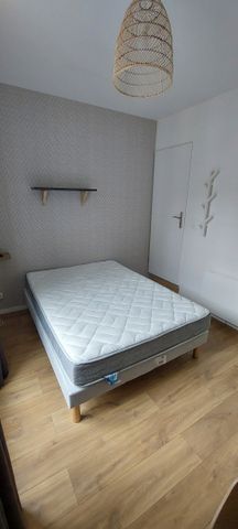 CERES B Roommate 4 Bedrooms at Reims - Photo 3