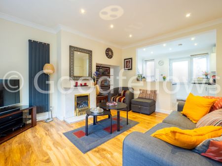 Dore Gardens, Morden, SM4 - Photo 3