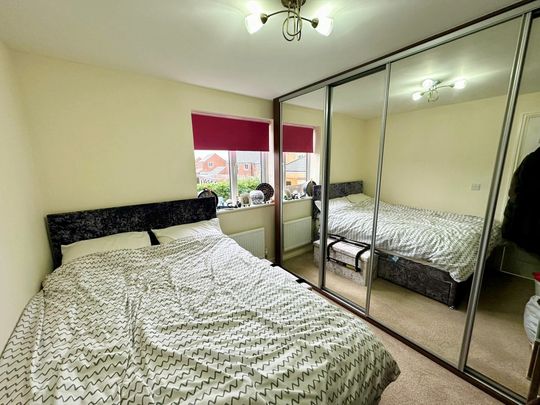 Alder Road, Leeds, Whinmoor - Photo 1
