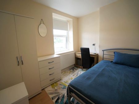 Flat 2, 67 High Street - Photo 4