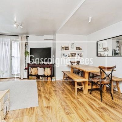 Rosemount Avenue, West Byfleet, KT14 - Photo 1