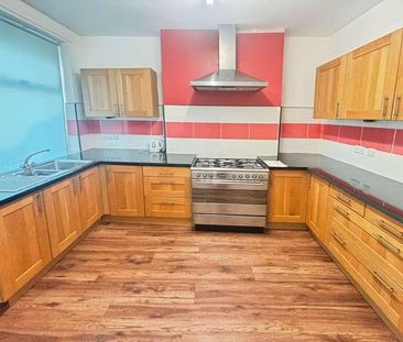 Belvedere Crescent, Barry, CF63 - Photo 2