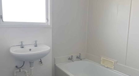 KAITI-THREE BEDROOMS - Photo 5