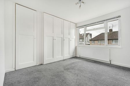 Hyde View Road, Harpenden, Hertfordshire, AL5 4PA - Photo 4