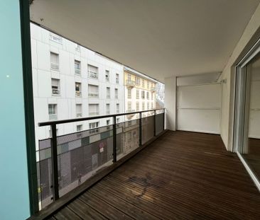 Location Appartement 3 pièces 69m² - Photo 2