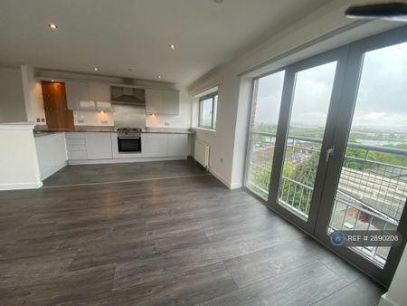 2 bedroom flat to rent - Photo 5