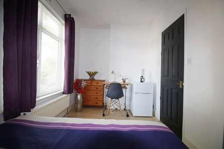 5 Church Drive Boultham Park, Lincoln, Lincolnshire, LN6 7AX, United Kingdom - Photo 4