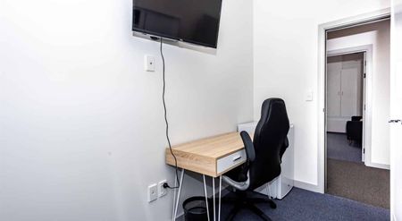 Inner city - Single Room Available - Photo 3