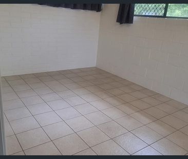 Freshly Painted Family Home - Photo 2