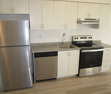 For Lease - 8010 Kipling Avenue Unit# 311, Vaughan, Ontario - Photo 3