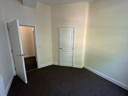 124C Merridale House, Compton Road, Wolverhampton, West Midlands, WV3 9QB - Photo 2