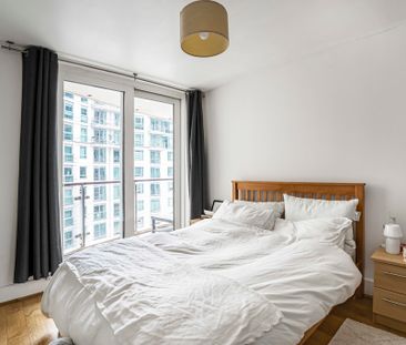 St. George Wharf, London, SW8 2LQ - Photo 6