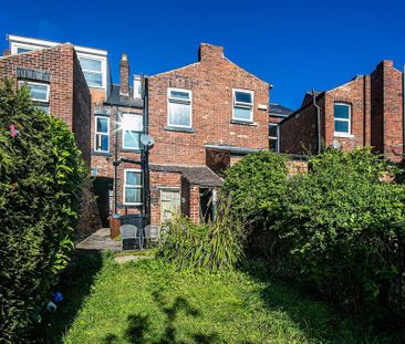 4 bedroom house to rent - Photo 1