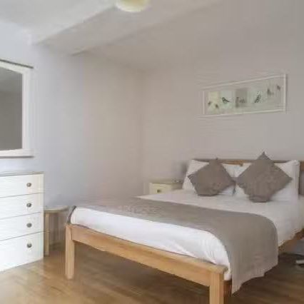 3-bedroom apartment for rent in Docklands South, Dublin. - Photo 1