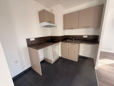 Location Appartement 3 pièces 61m² THORIGNY SUR MARNE 77400 - Photo 5