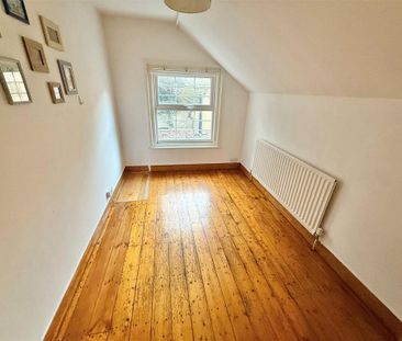 3 bedroom end of terrace house to rent - Photo 5