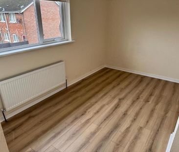 28 Glenavon Crescent, Lurgan, Craigavon, BT66 8JR - Photo 2