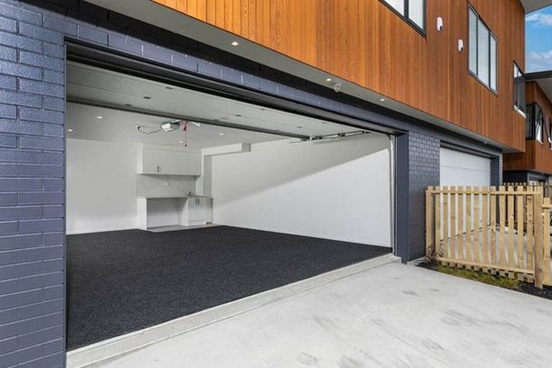 3 Bedrooms on Whao Ln - Photo 1