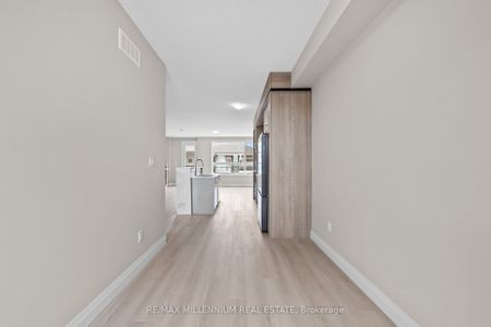For Lease - 21 Warren Trail, Welland, Ontario - Photo 5