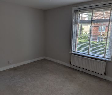 3 bedroom terraced house to rent - Photo 6