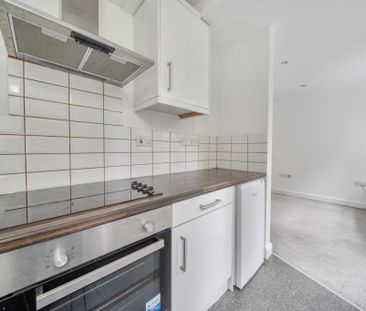 1 bedroom apartment to rent - Photo 5