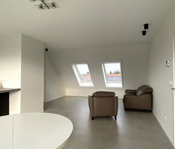 Modern dakappartement gelegen in het centrum - Photo 1