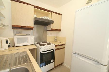 1 bedroom apartment to rent - Photo 2