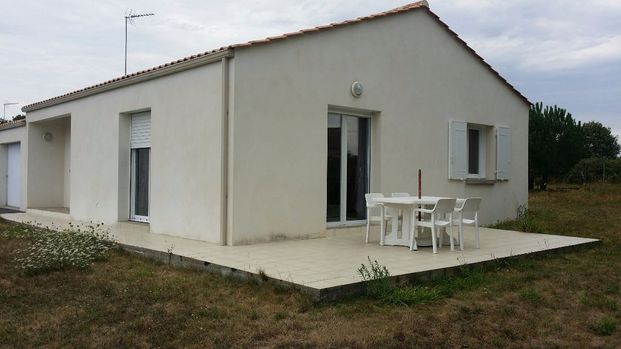 Location maison 3 pièces, 74.00m², Saint-Avaugourd-des-Landes - Photo 1