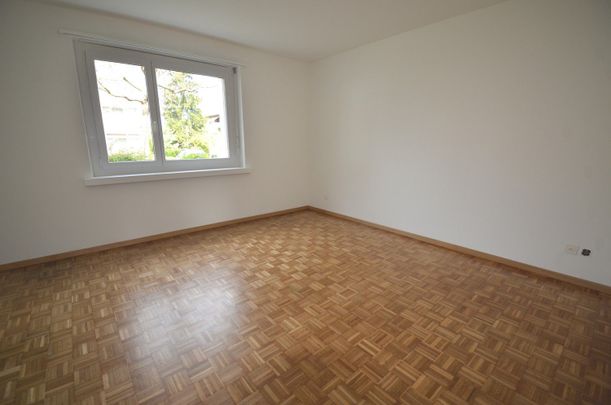 Helle 3.0 Zimmerwohnung in Glattbrugg - Photo 1