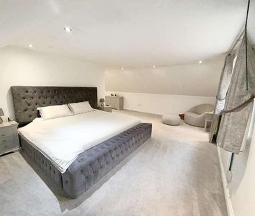 Lower Road, Hockley, SS5 - Photo 2