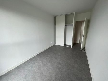 A LOUER BOUCHEMAINE - Maison de 2023 de 5 pièces ... - Photo 5