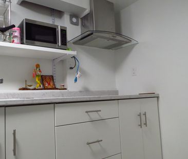 For Lease - 47 Kemp sell Crescent, Toronto, Ontario - Photo 3