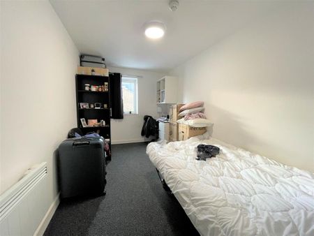 3 bedroom apartment to rent - Photo 5