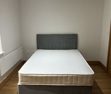 Studio Flat, Sunny Place, NW4 - Photo 3