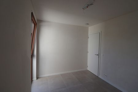 Prachtig nieuwbouwappartement met 2 slaapkamers, terras, autostaanplaats en berging. - Foto 3