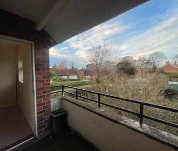 2 bedroom flat to rent - Photo 6